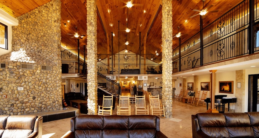 Smoky Mountain Lodge